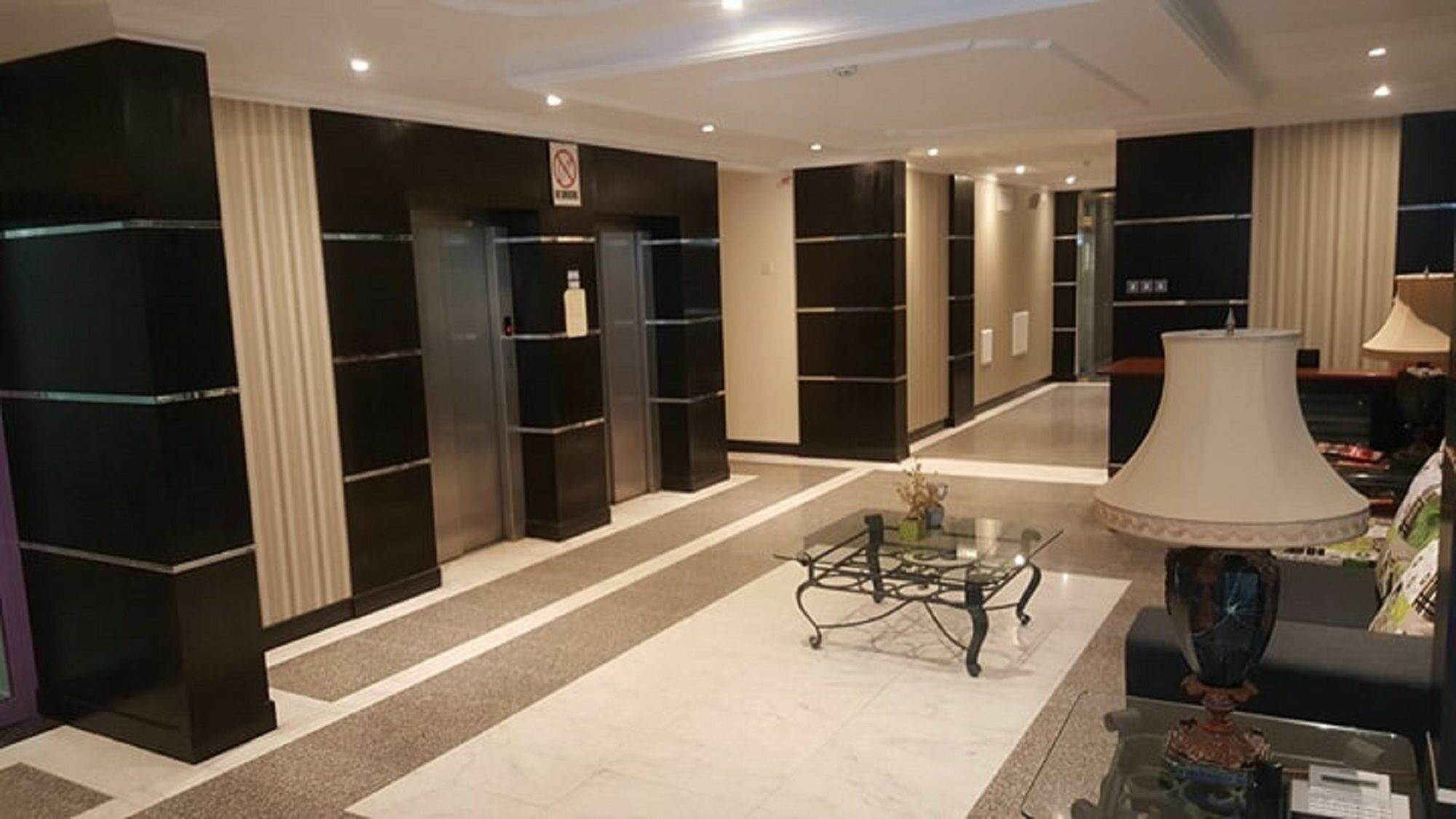 Symphony Tower Lejlighed Manama Eksteriør billede